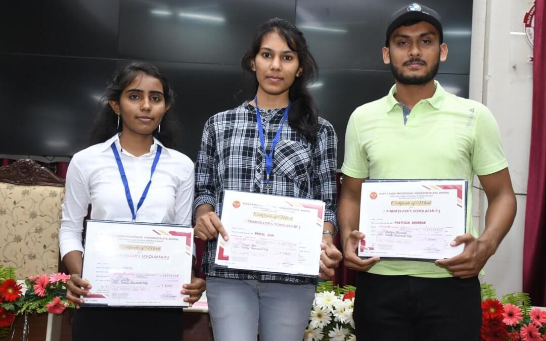 Chancellor Awards 2019 – Gyan Ganga students win 15 prizes